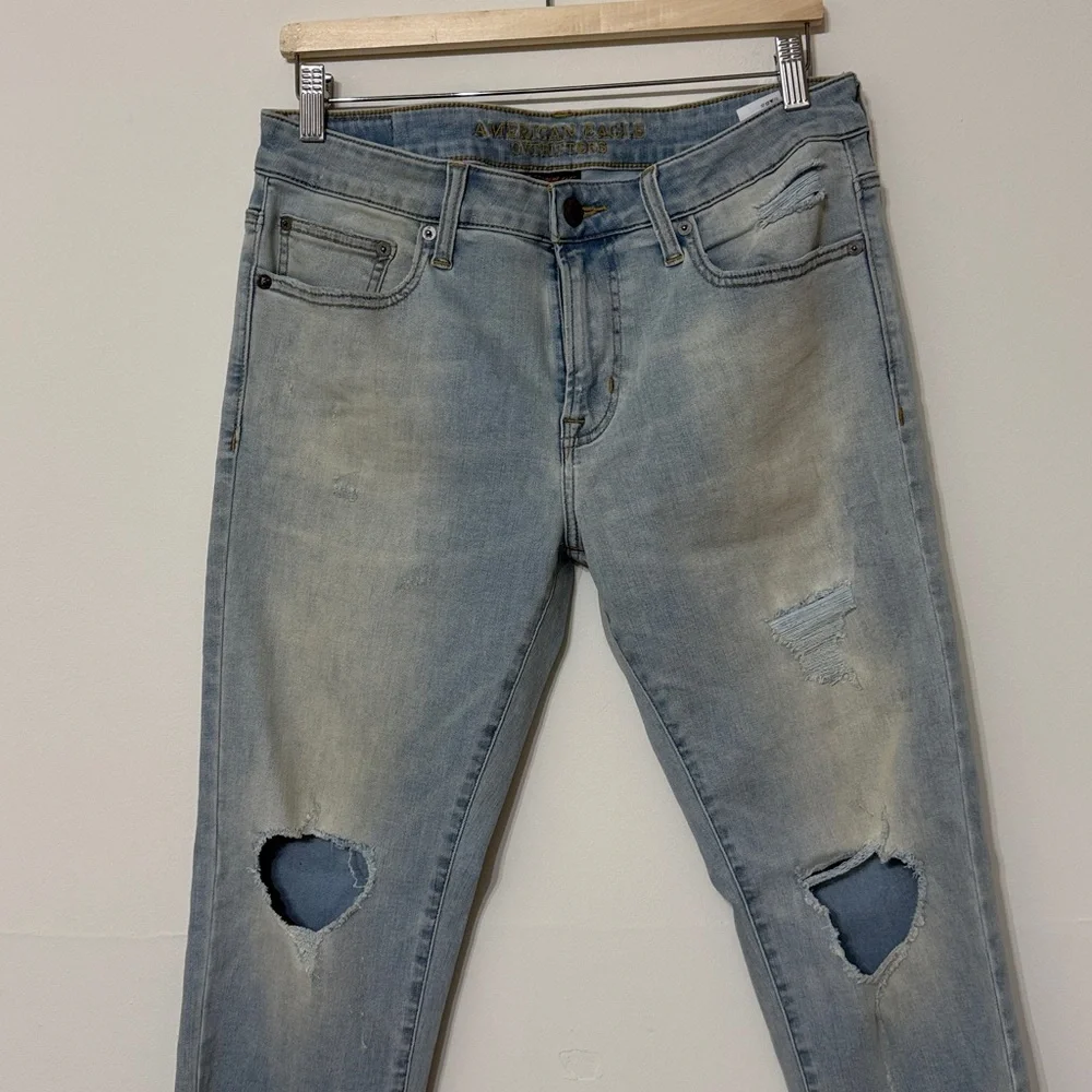 American Eagle Outfitters trendy light